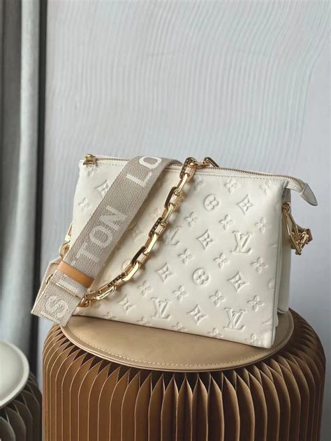 lv m57790|This Louis Vuitton Bag Is the Breakout Star of Spring Fashion.